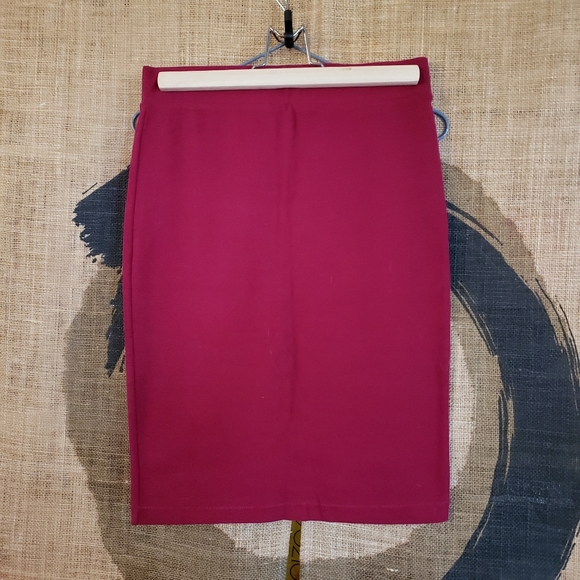 Forever 21 Raspberry Bodycon High-Waist Skirt - Picture 1 of 2